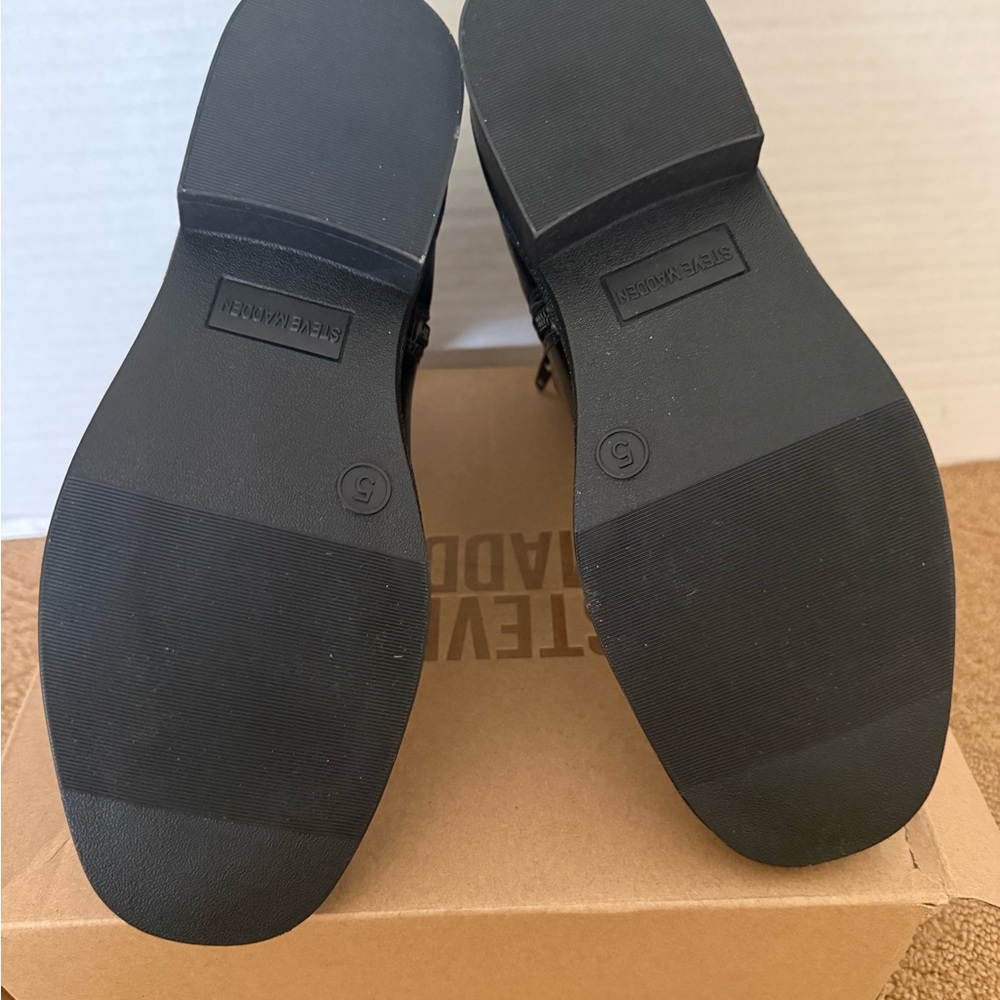 Steve Madden Kids Black Boots - Picture 3 of 5